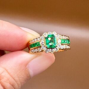 Vintage Emeralds and Diamonds in 18k Solid Yellow Gold Stackable Ring